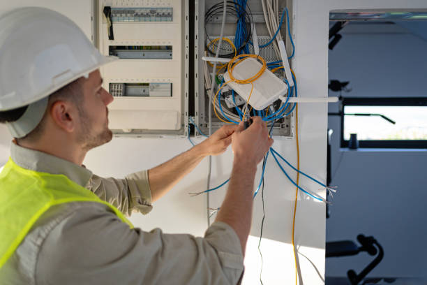 Best Licensed Electrician  in Hudson, WI